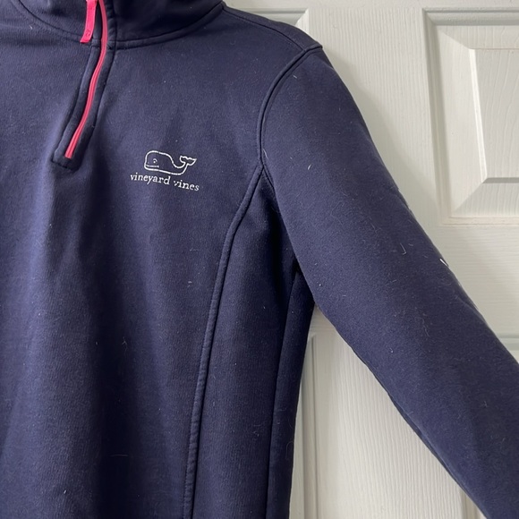 Navy vineyard vines pullover - Picture 3 of 5